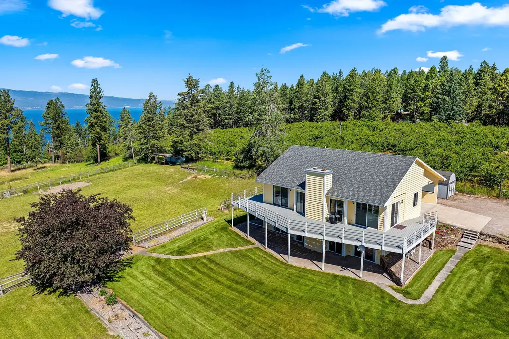 33676 Hilltop Terrace, Bigfork