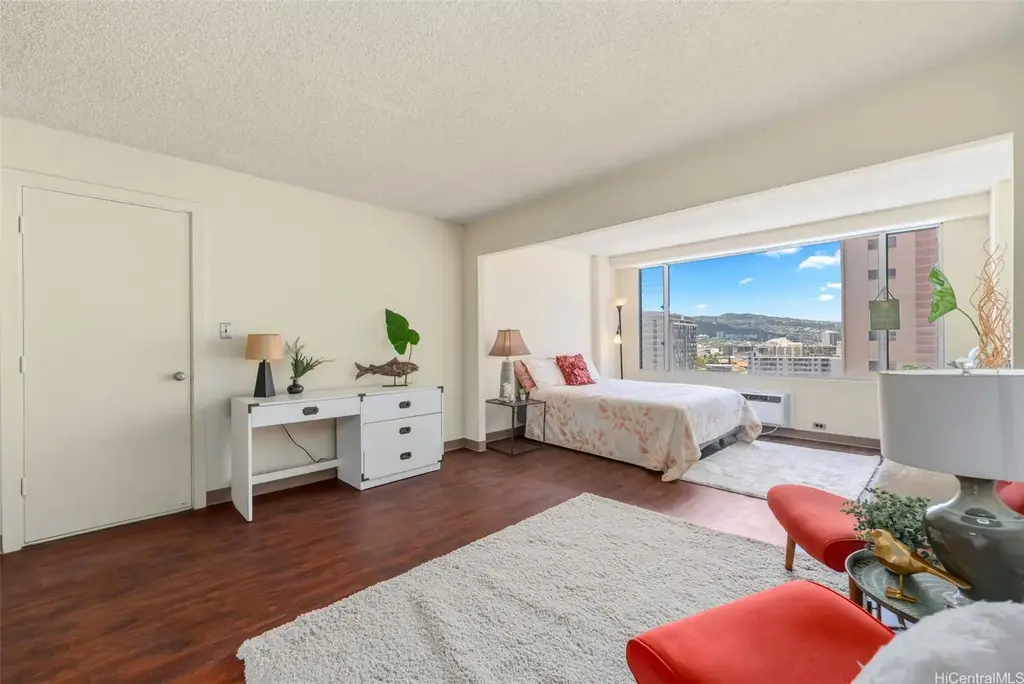 747 Amana Street # 1008, Honolulu
