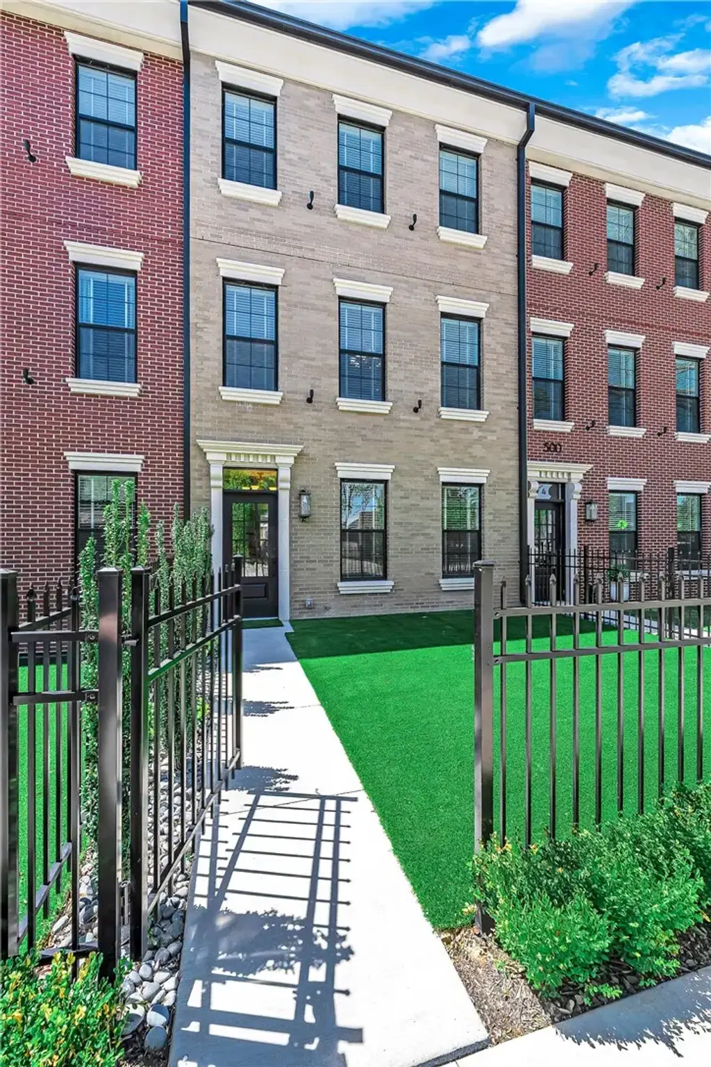 329 5th Street, Bentonville