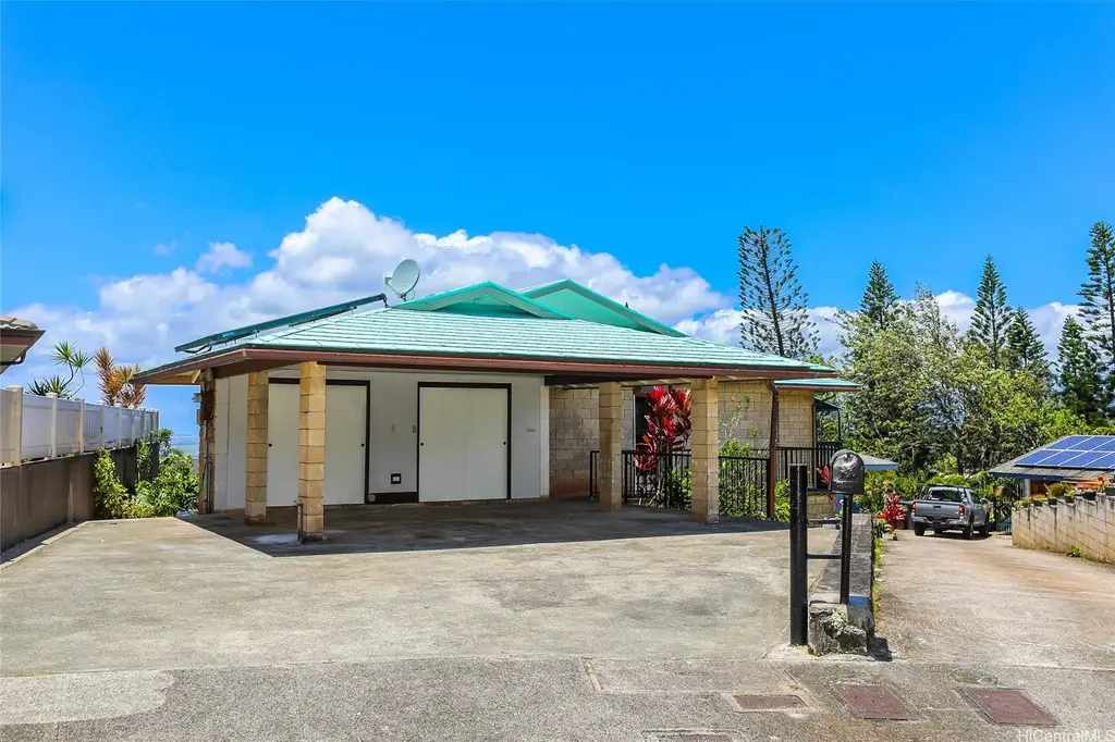 99-1357 Palaialii Place, Aiea