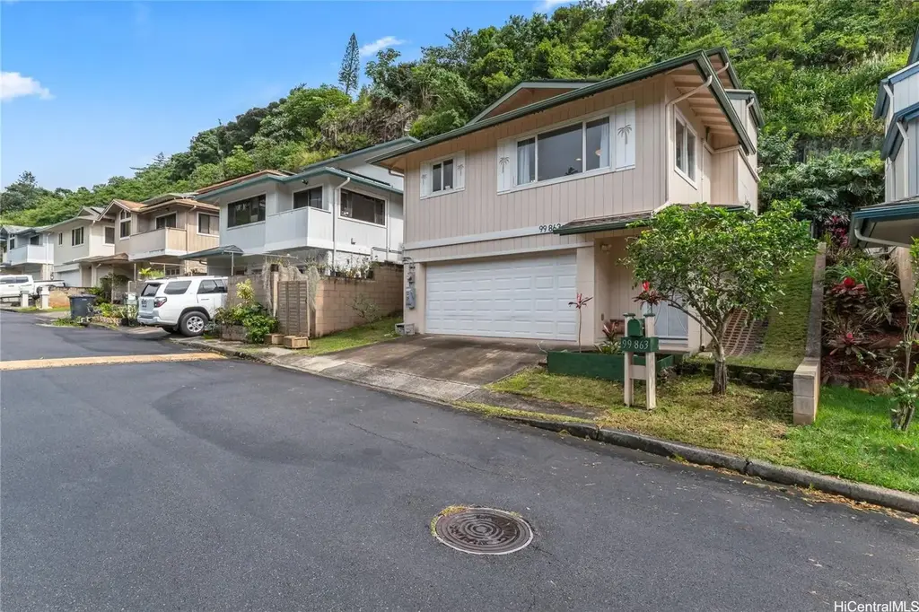 99-863 Meaala Street, Aiea