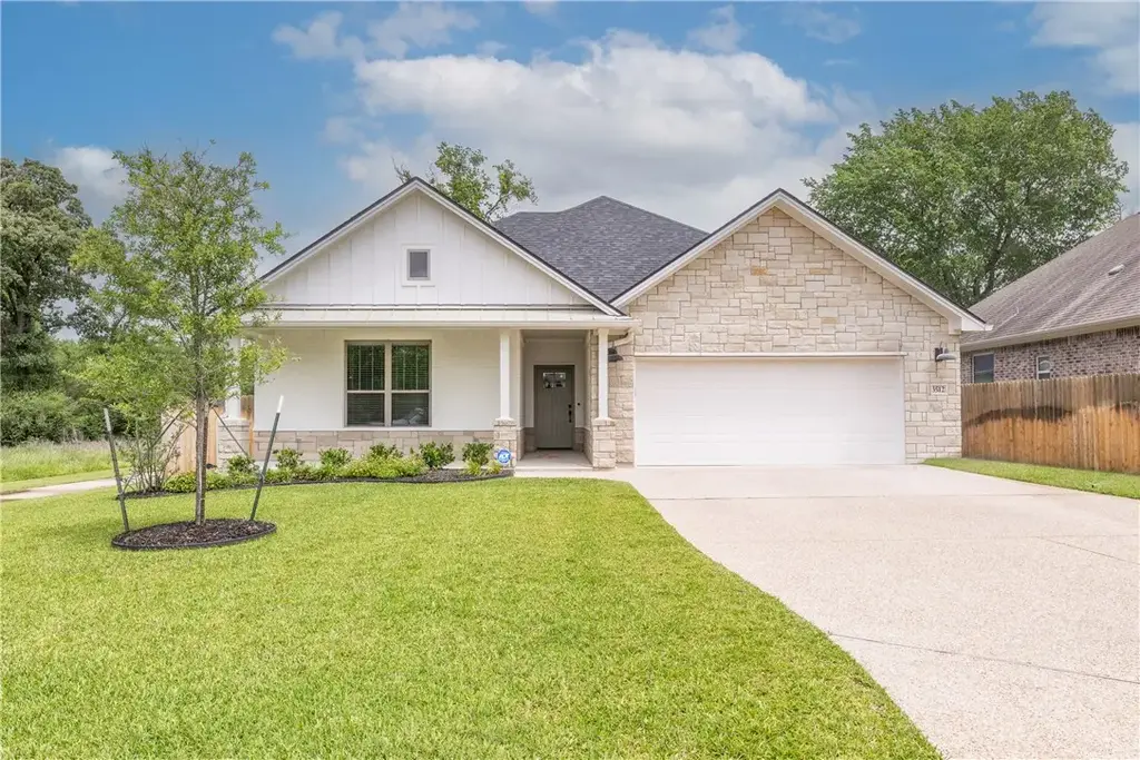 3512 Wildwood Court, Bryan