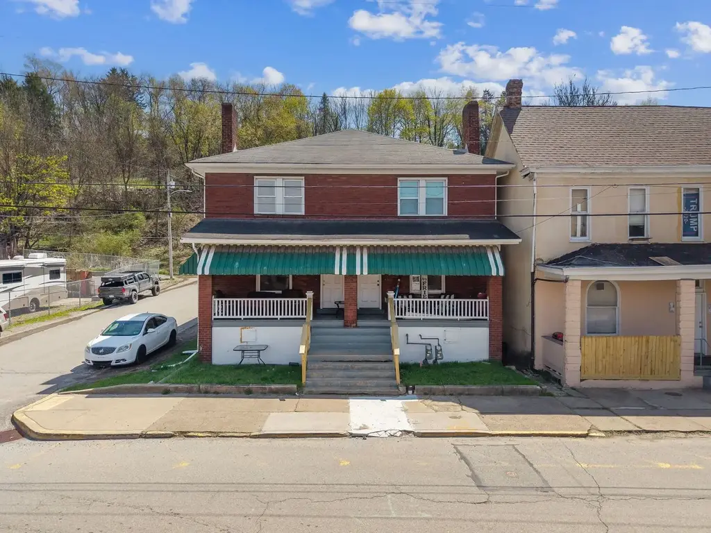 602 Division Street, Jeannette