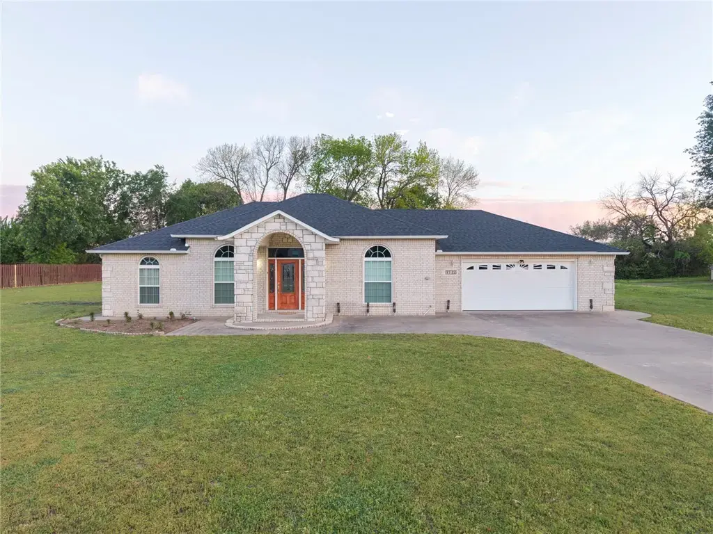 1712 Broaddrick Lane, Van Buren