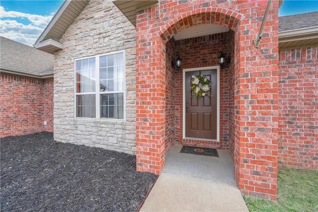 447 Buckboard Road, West Fork