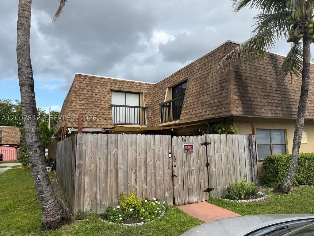 6580 W 24th Ct 19-14, Hialeah