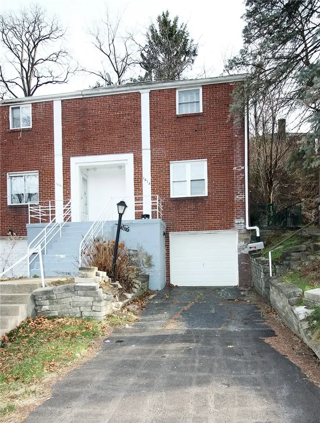 1614 Bevan Road , Whitehall