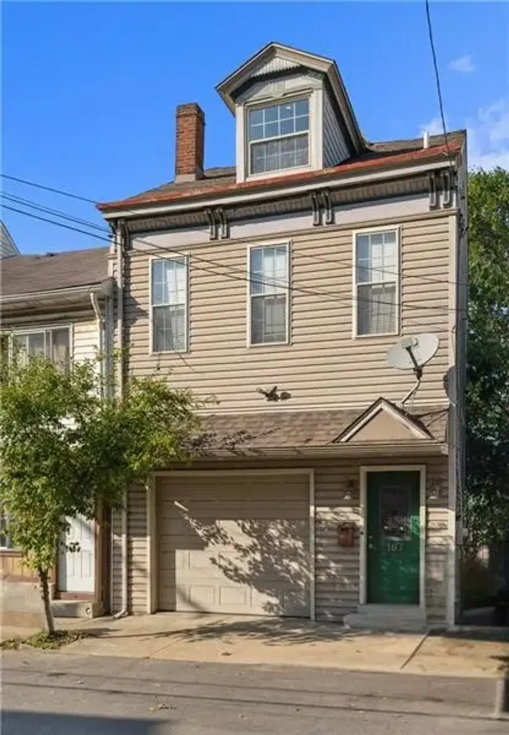 167 Pius Street , South Side