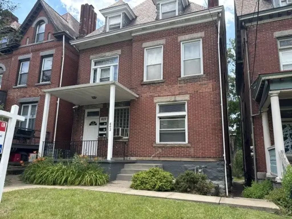 602 Dallas, North of Forbes
