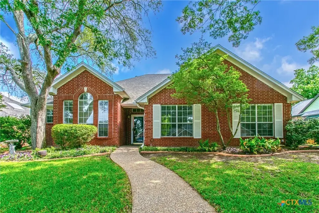 2802 Stratford Drive, Temple