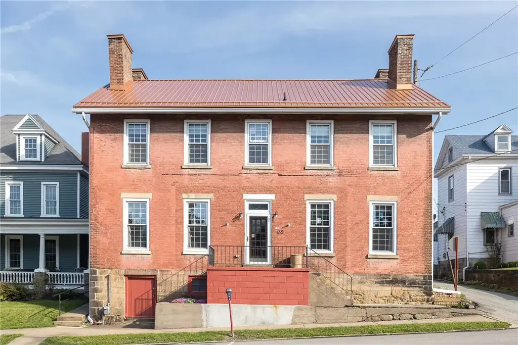139 Main Street , Claysville