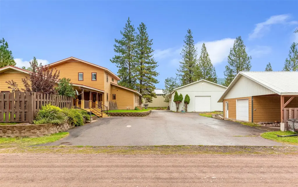 121 Gull Port Road, Seeley Lake