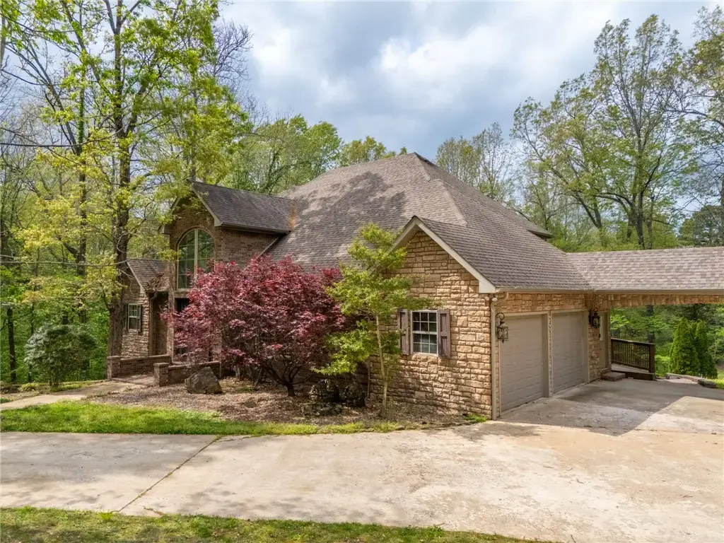 2805 Inwood Drive, Harrison