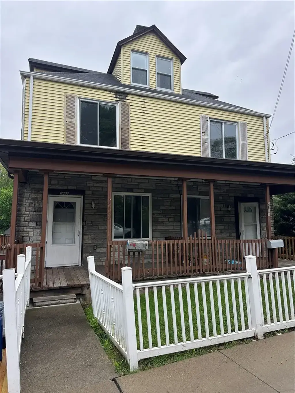 2611-2609 18th Street , South Side