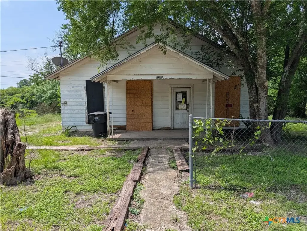 1507 E Avenue E, Temple