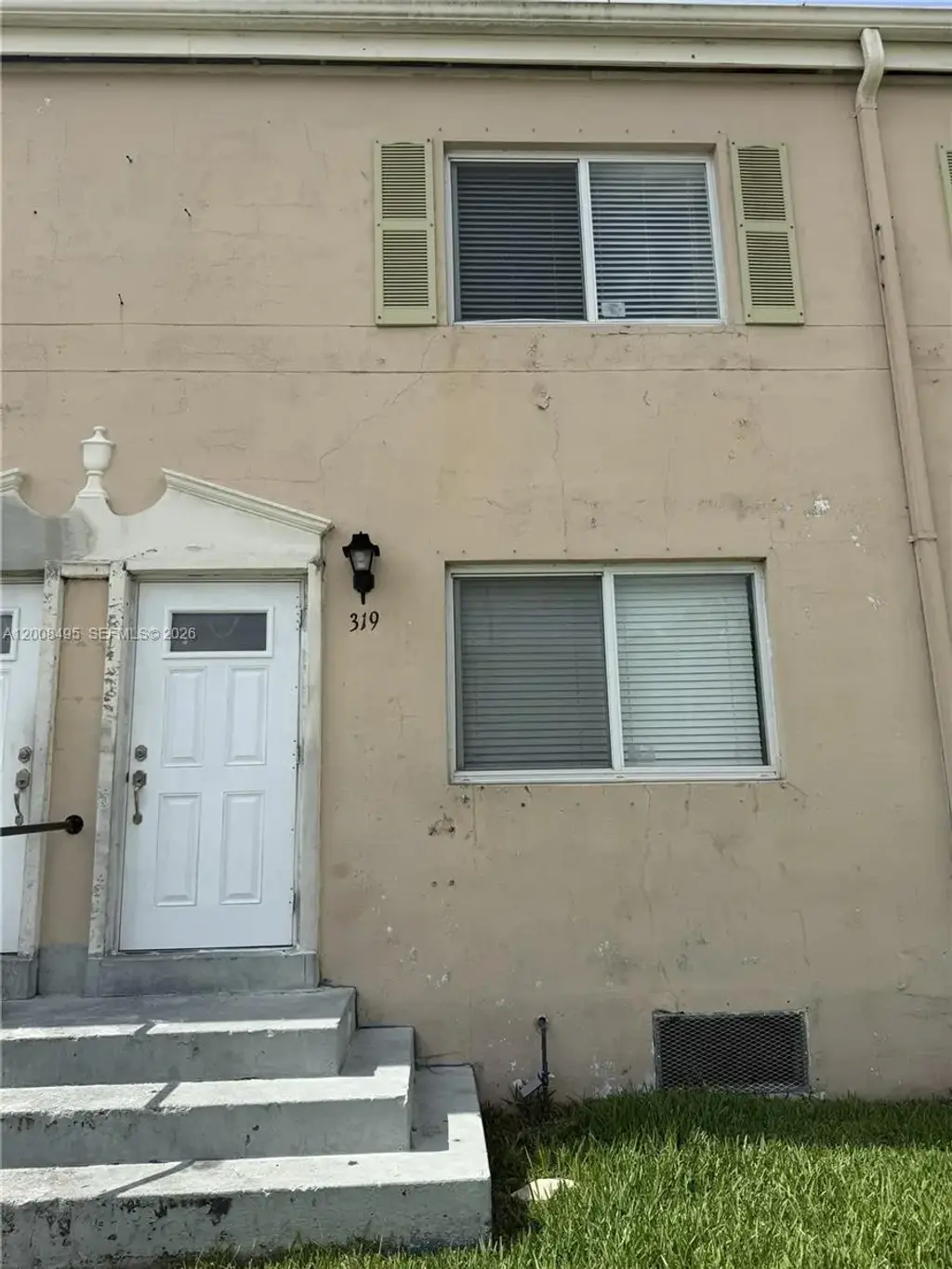 319 Nw 84th Ter 319, Miami