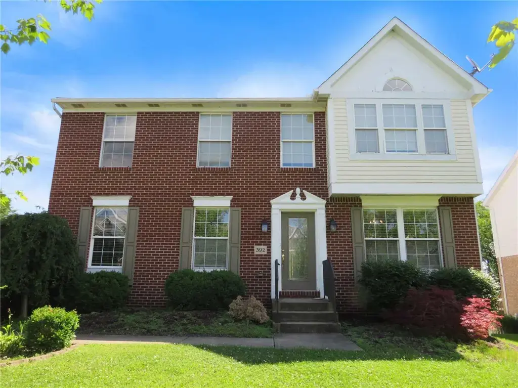 392 Pine Ridge Drive , Peters