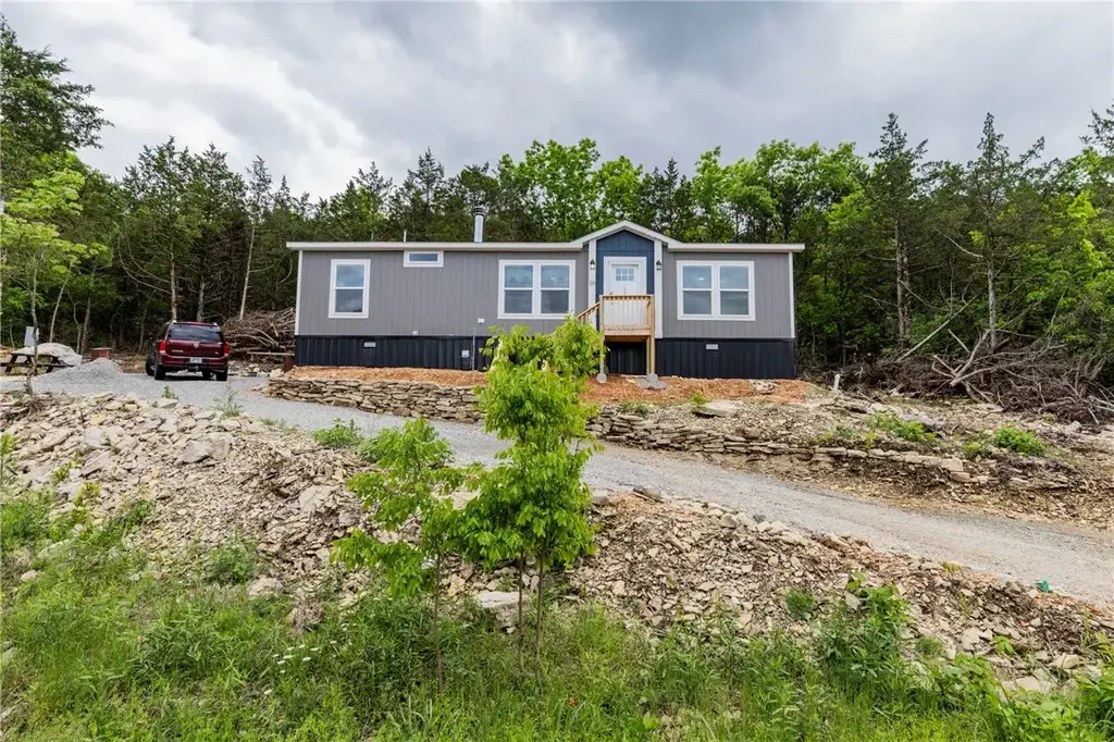 16 Sunset Lane, Holiday Island