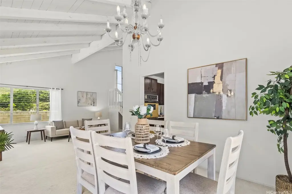 7548 Huialoha Street, Honolulu