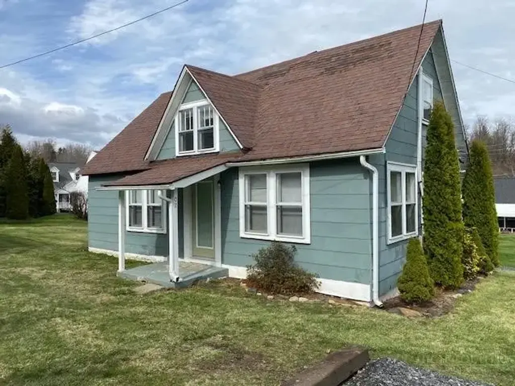 2 W 4th Street, West Jefferson