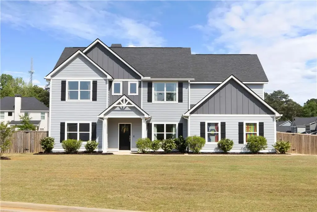 1001 Sawyer Dr, Opelika