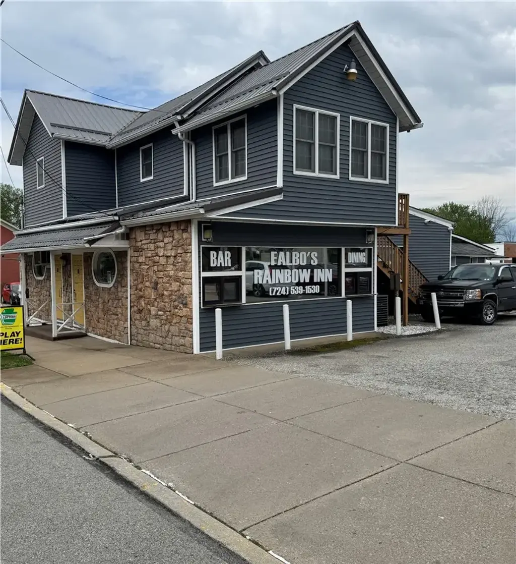 129 256 Main Street, Youngstown