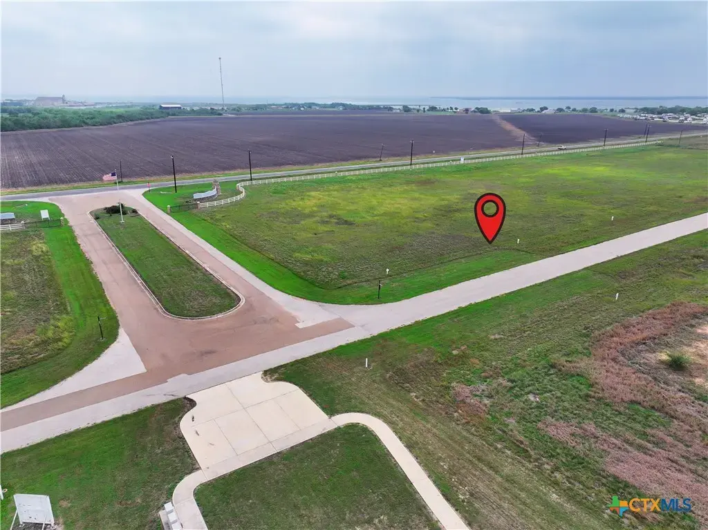 138 Redfish Retreat, Port Lavaca