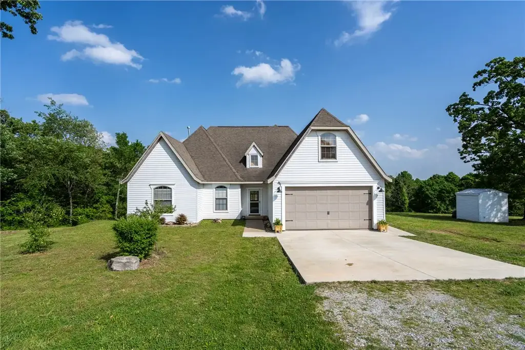 18622 S Highway 59, Siloam Springs