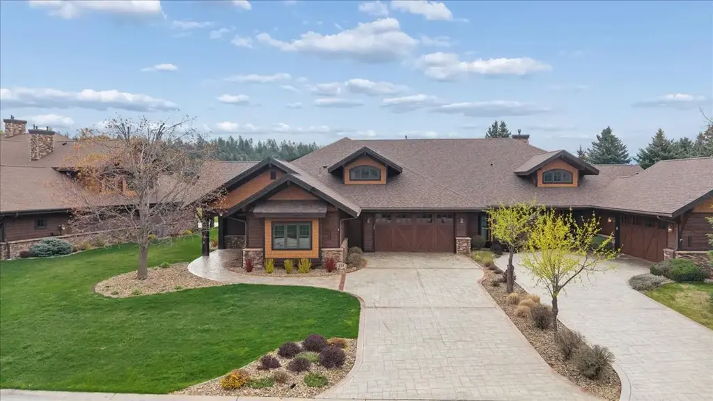 334 Eagle Bend Drive, Bigfork