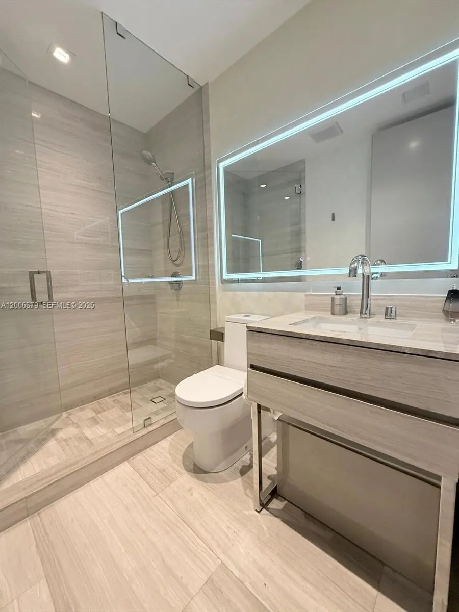 5 of 9 - 18975 Collins Avenue #304, Sunny Isles Beach, FL
