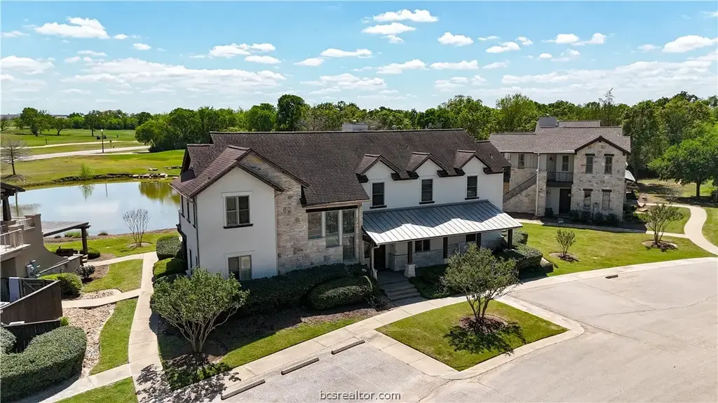3247 Founders Drive B, Bryan