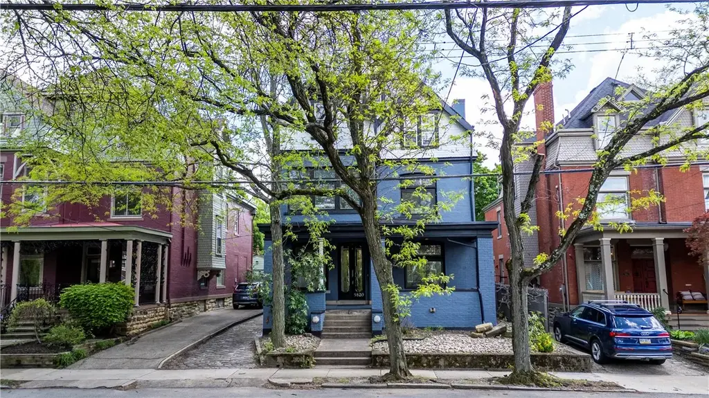 5820 Howe Street , Shadyside
