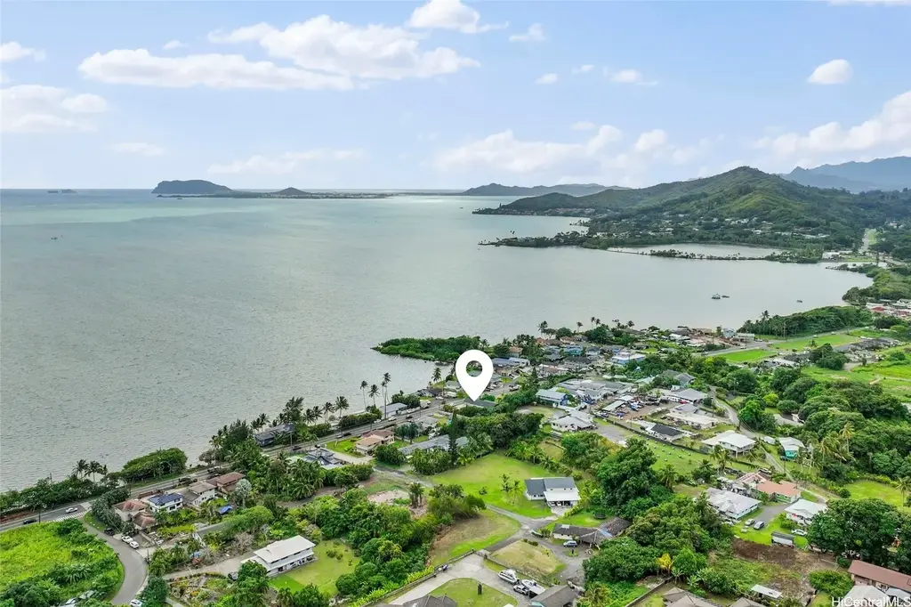 47-754 Kamehameha Highway, Kaneohe