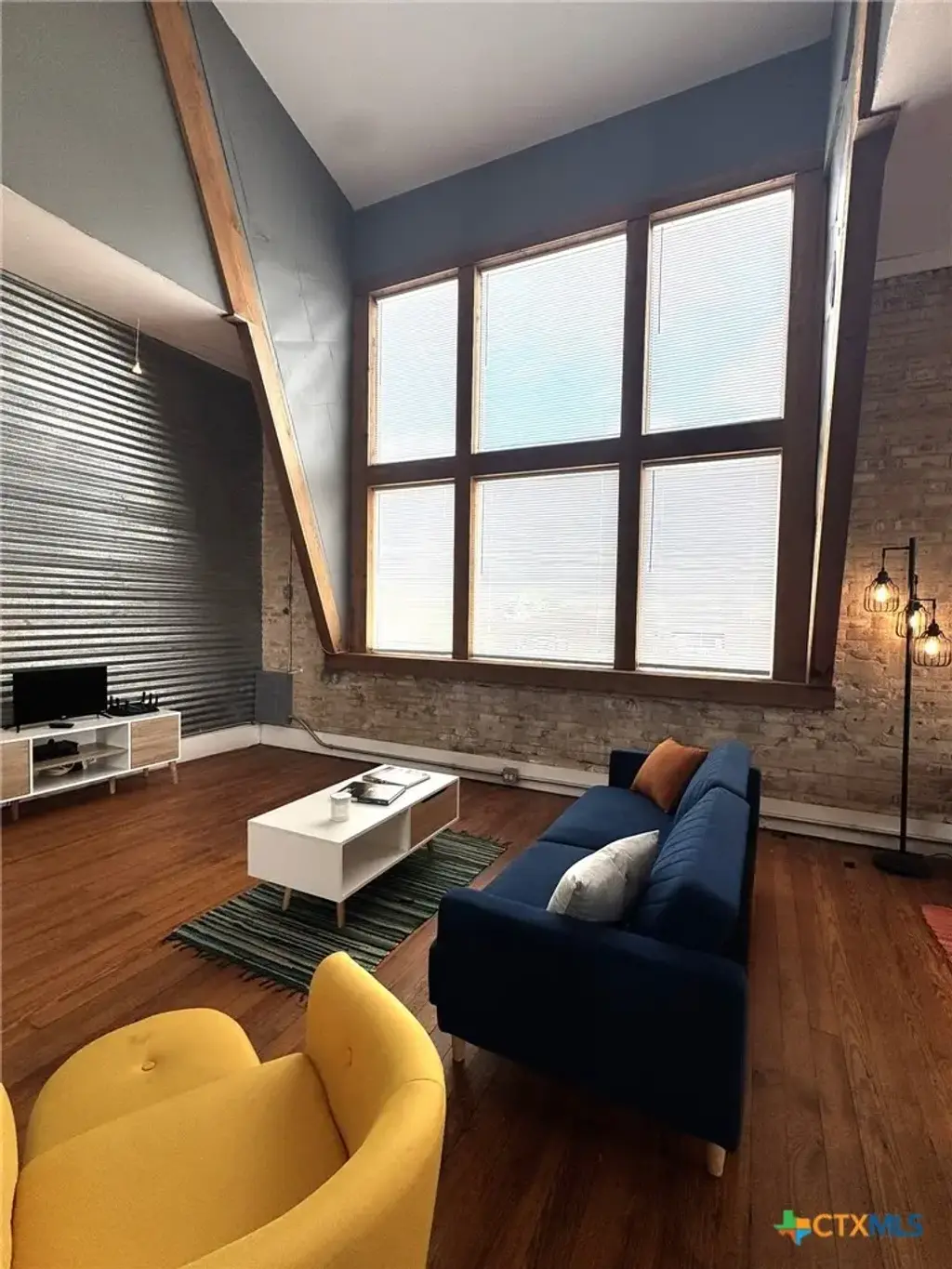 103 W Walnut Street A, Seguin