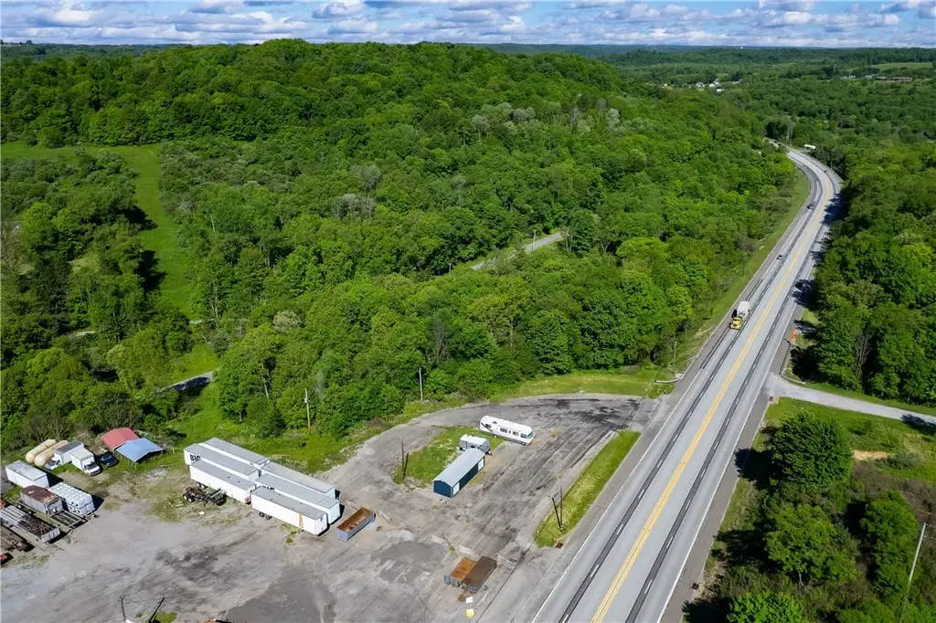 750 Route 422, Summit