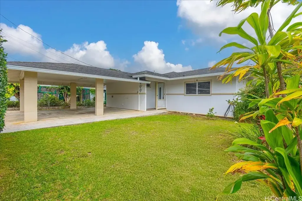 44-761 Kaneohe Bay Drive, Kaneohe