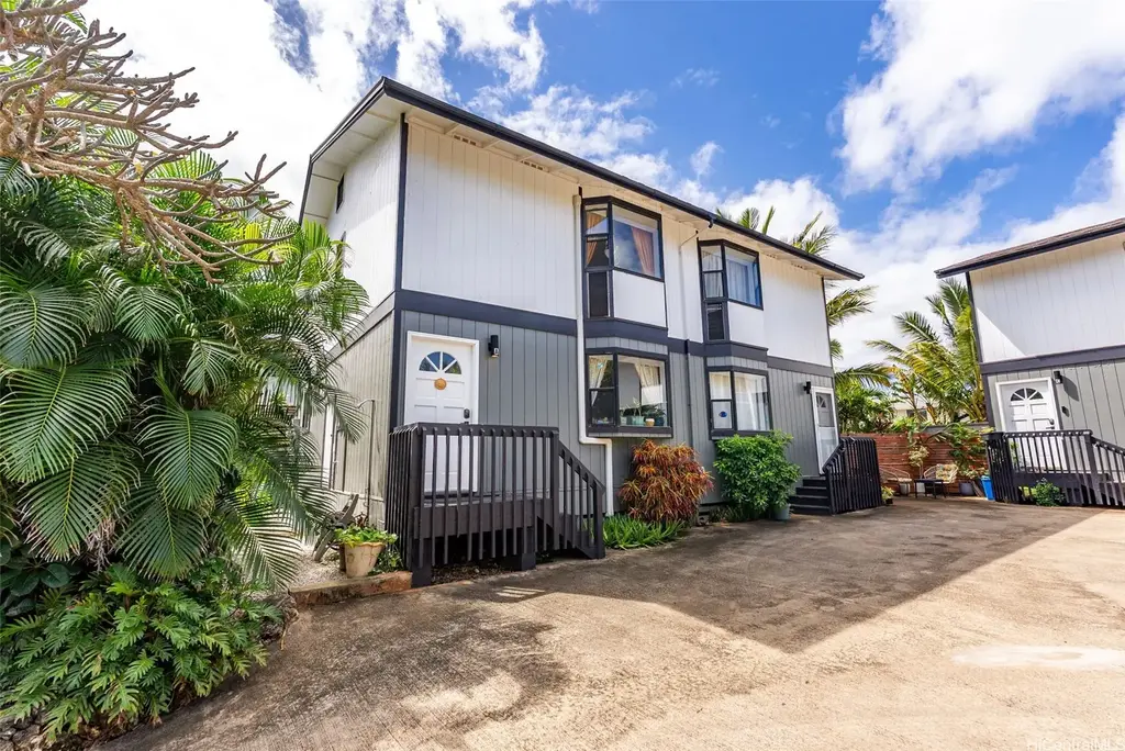 68-037 Apuhihi Street # A, Waialua
