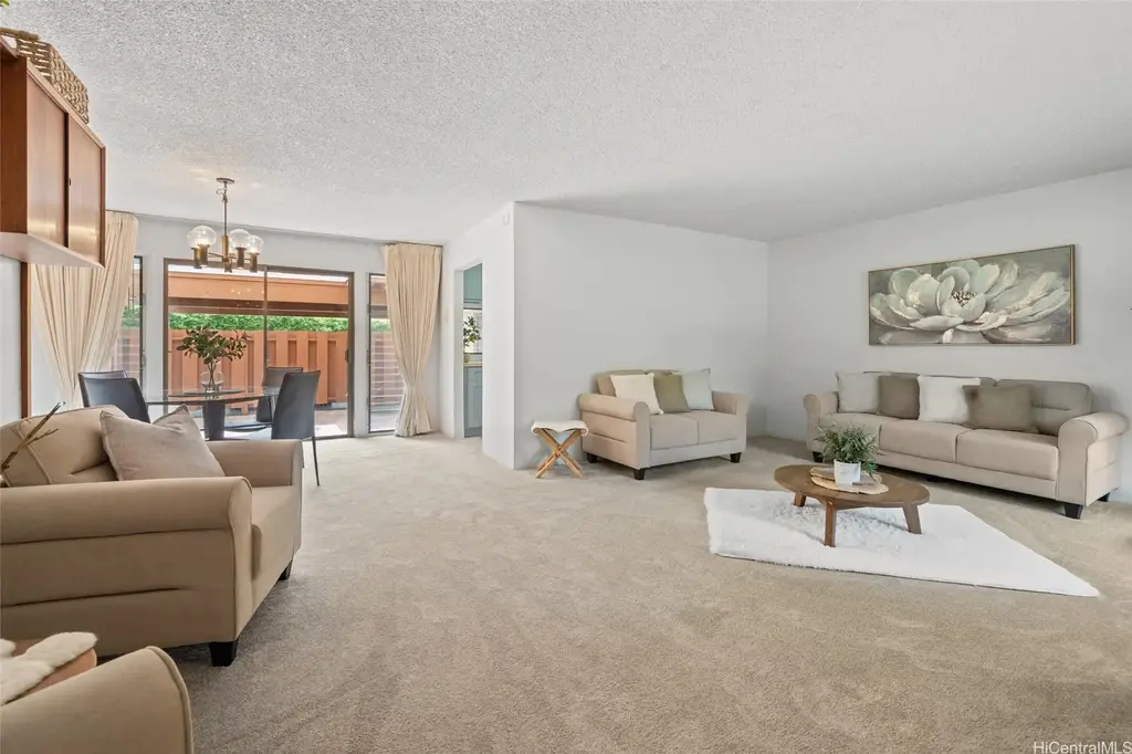 390f Haleloa Place # A306, Honolulu