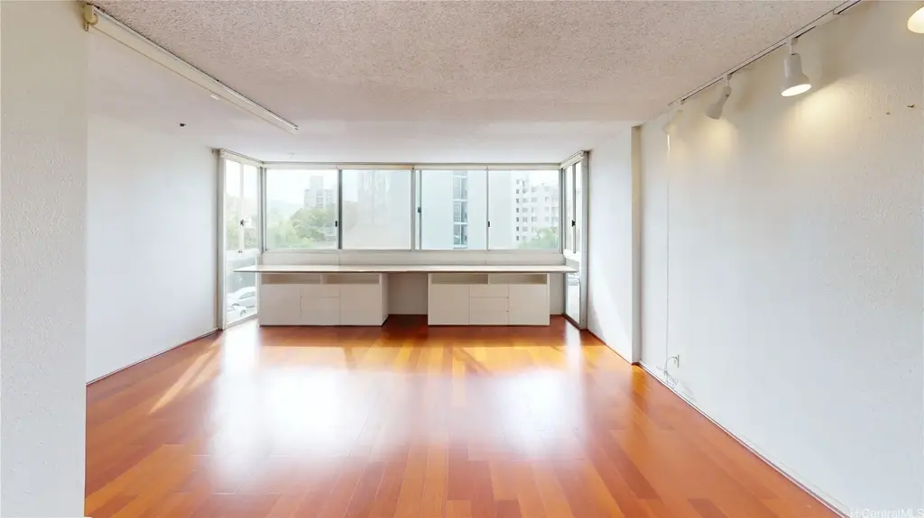 (unit #306) 1624 Kanunu Street, Honolulu