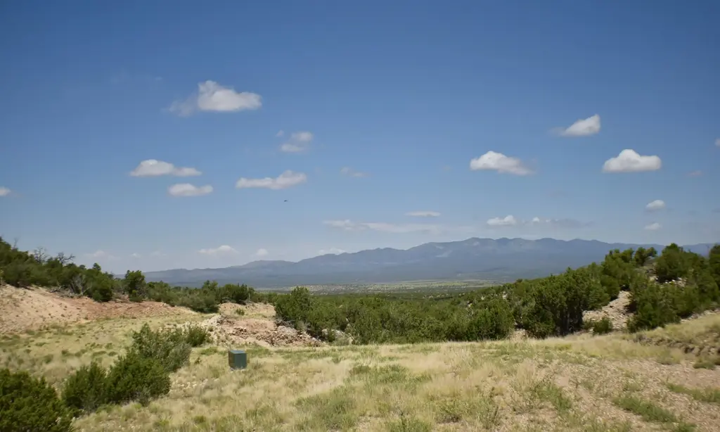 6 Chato Trail, Mountainair