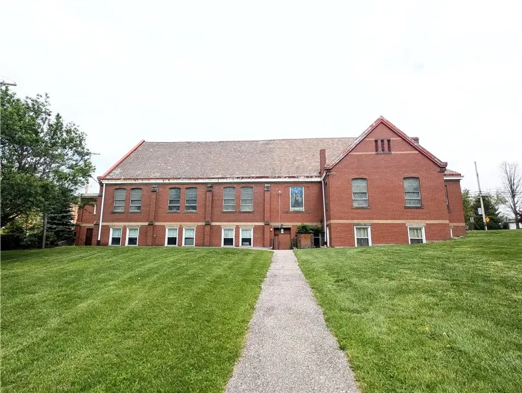 898 Forest Avenue , Ross