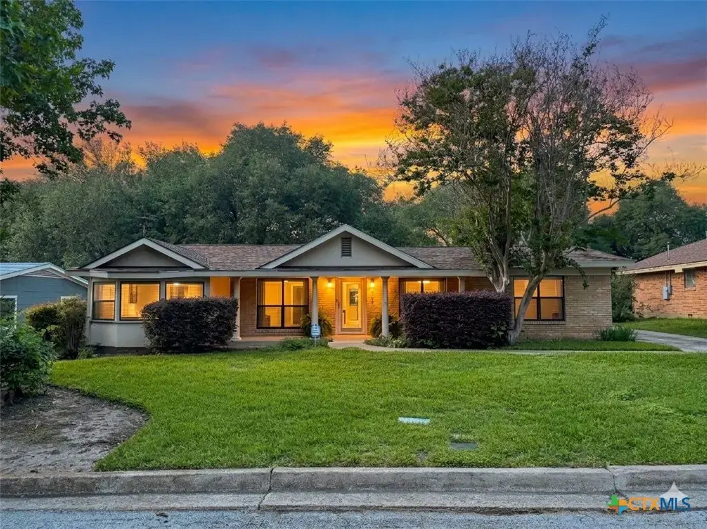 1329 Donovan Street, Gonzales