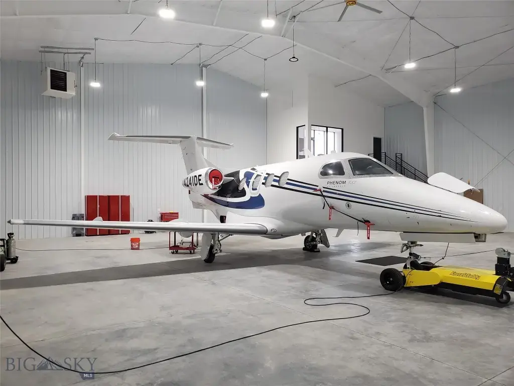 850 Gallatin Field Road Hanger Sy1, Belgrade