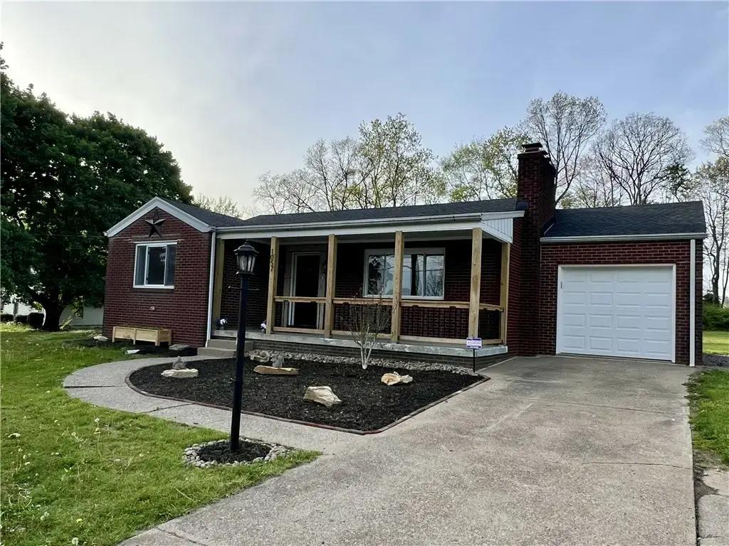 1057 Winfield Road , Winfield