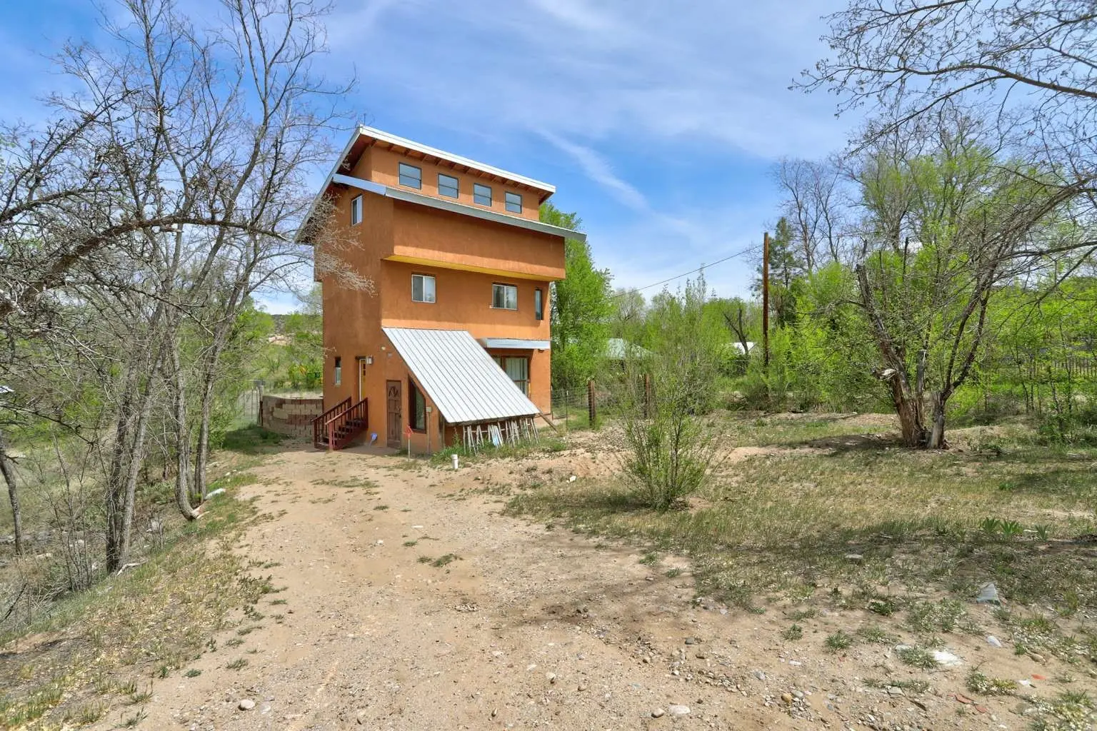 272 State Road 75, Dixon