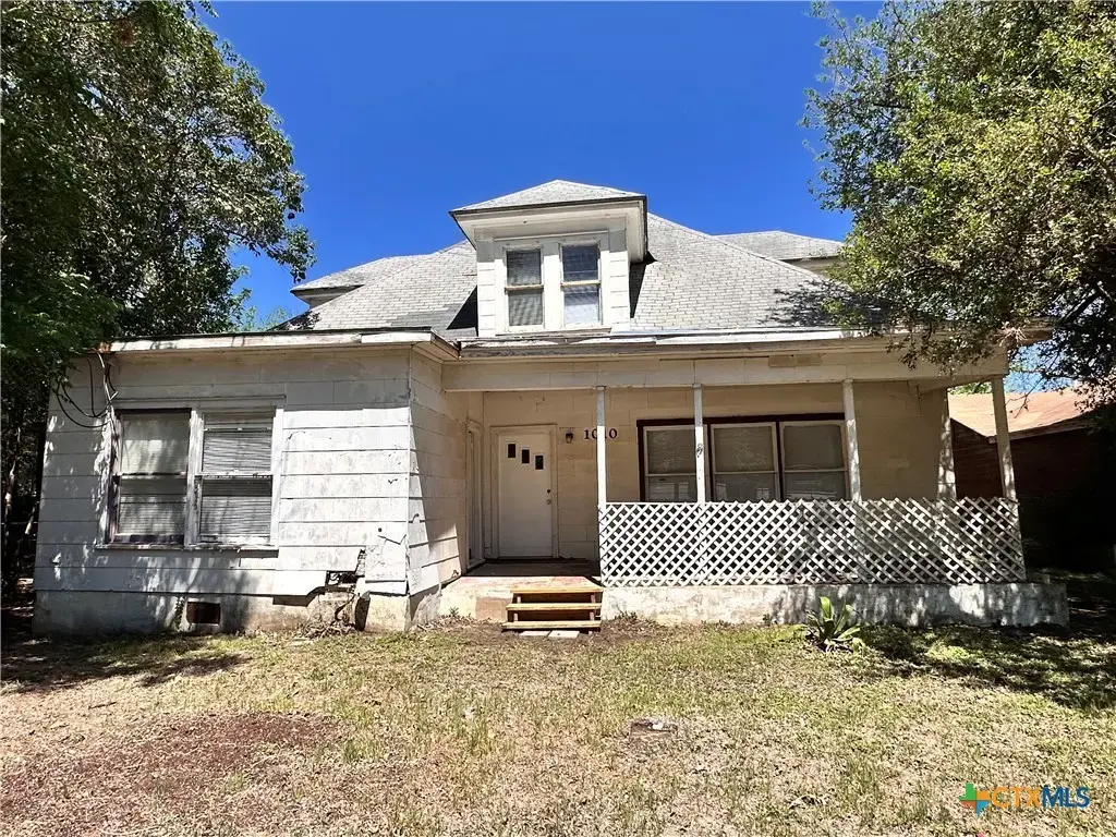 1010 Academy Street, San Marcos
