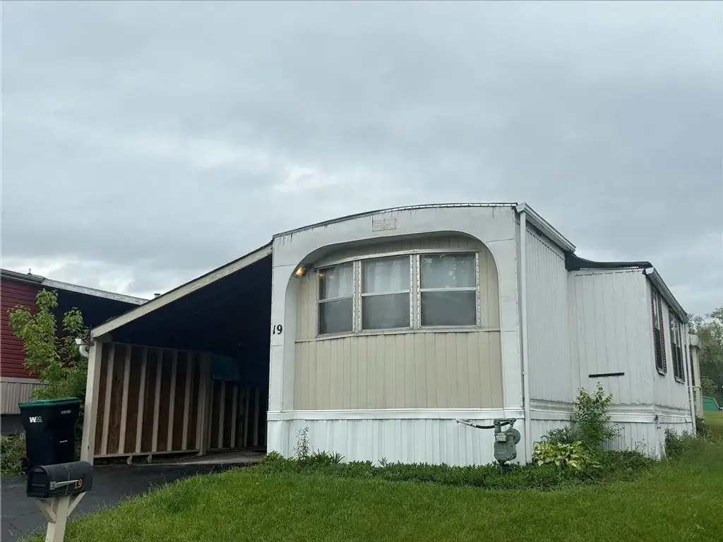 19 Roundtop Drive , Finleyville