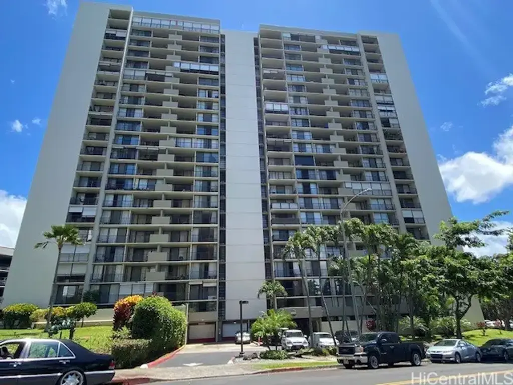 98-500 Koauka Loop # 17j, Aiea