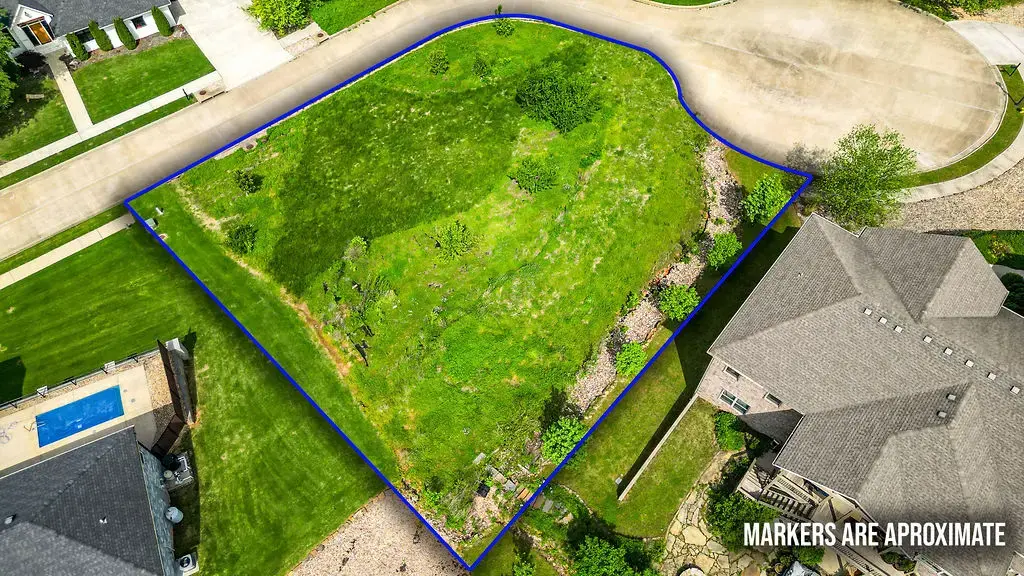 3403 Nw Creekstone Cove, Bentonville