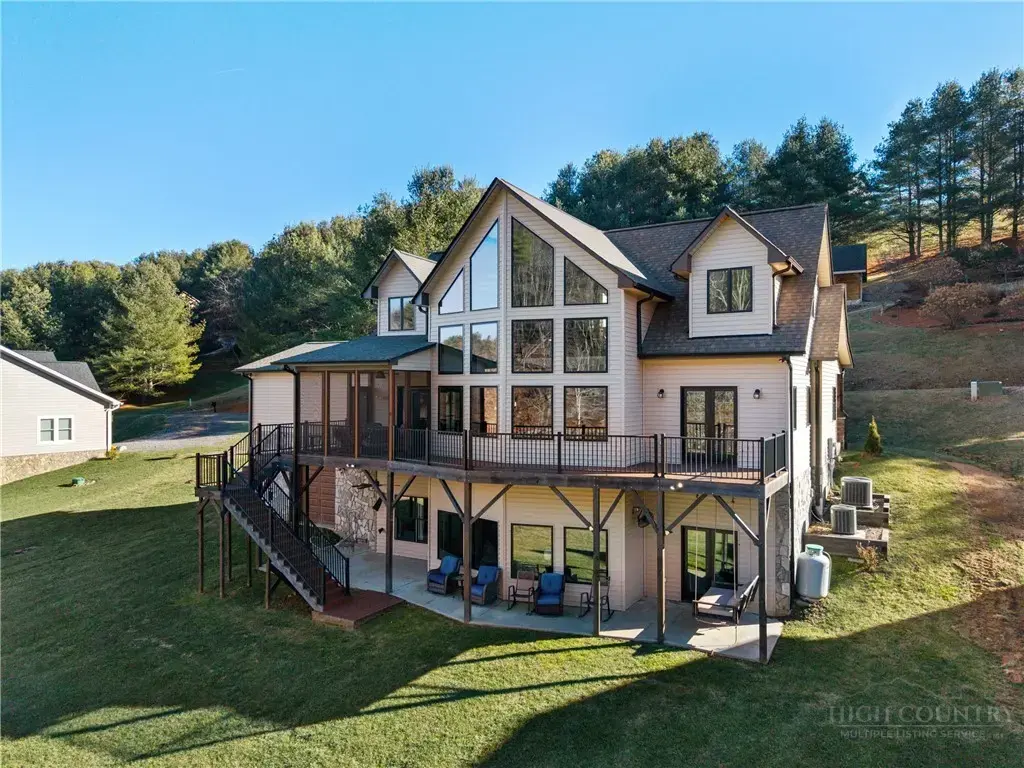 446 Green Meadows Drive, Todd